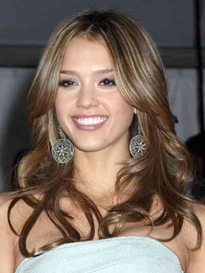 Cele mai bune trei tunsori pentru vârsta de 20 de ani