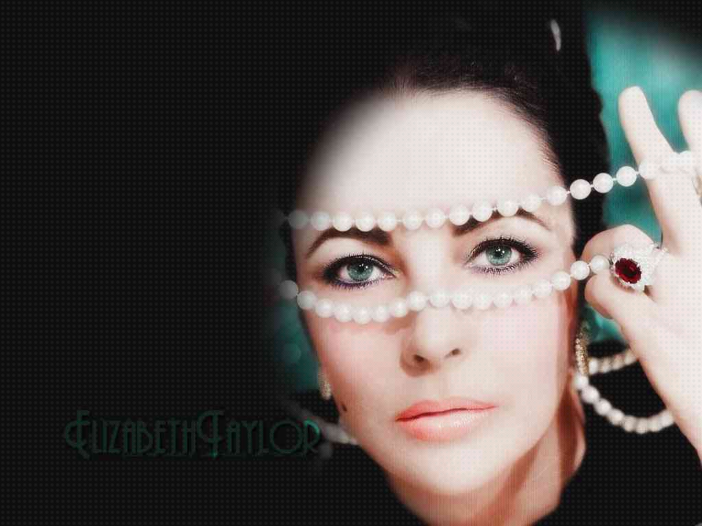 Ţinutele retro à la Monroe, Hepburn şi Taylor- cum să le porţi în zilele noastre