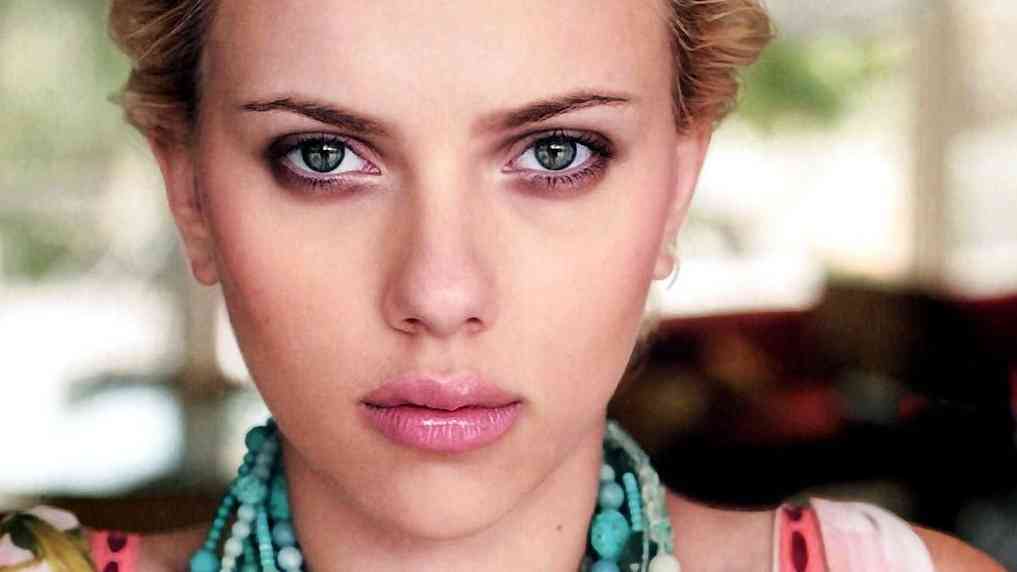 Scarlett Johansson a câștigat procesul intentat împotriva unui scriitor