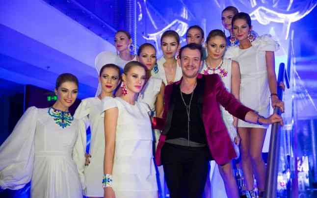 Designerul Stephan Pelger a sărbătorit 10 ani de carieră într-un mod inedit