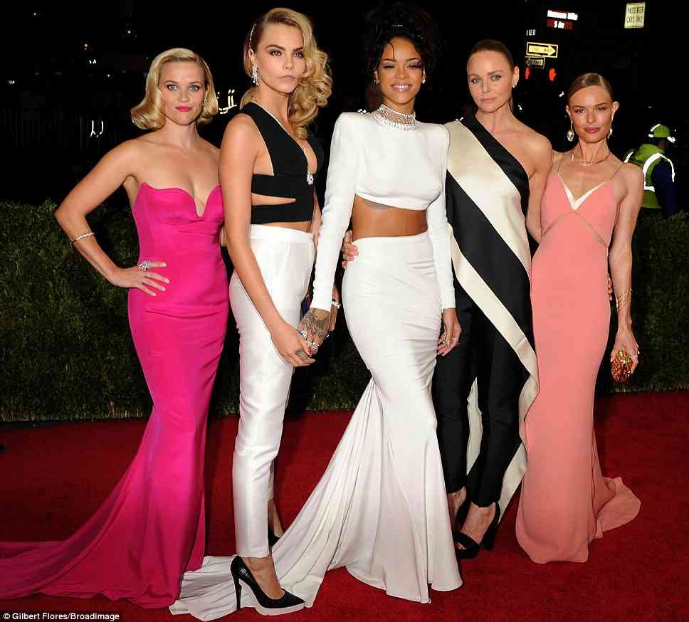 Ce au purtat divele de la Hollywood la Gala MET 2014. Galerie Foto