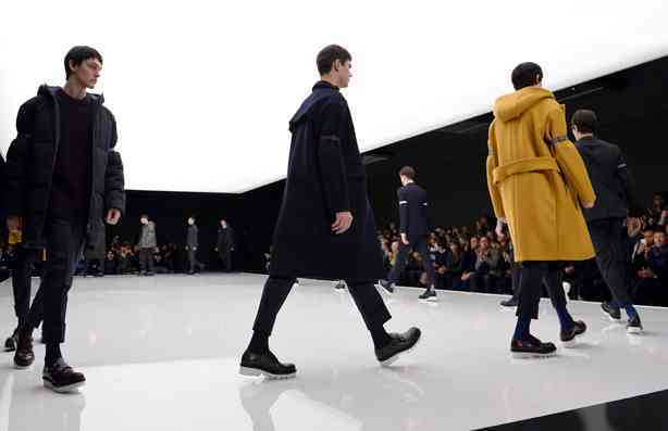 Ce poartă bărbaţii în toamna 2014: Moda masculină în această toamnă