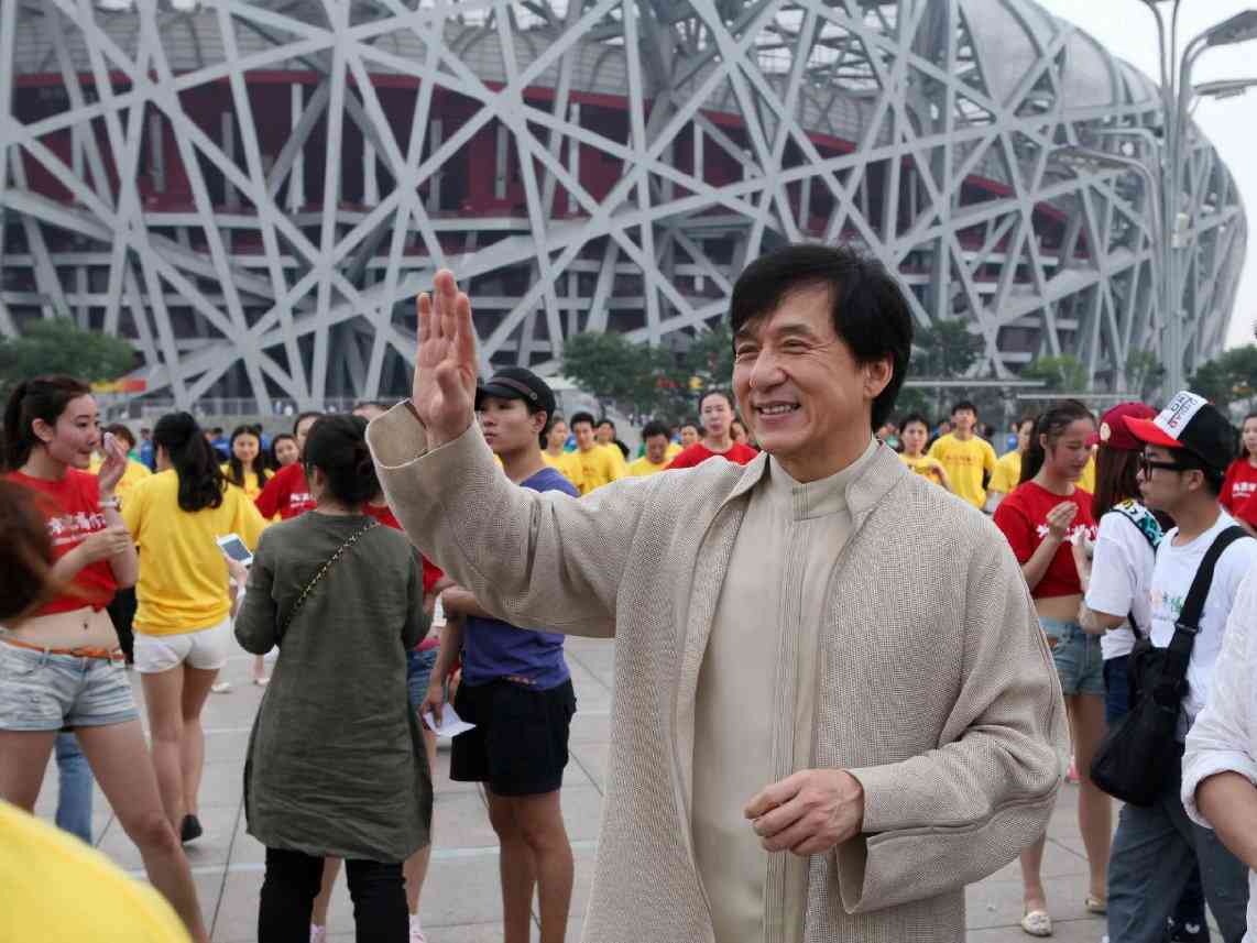 O ie va fi îmbrăcată de Jackie Chan la Zilele Filmului Chinezesc din România