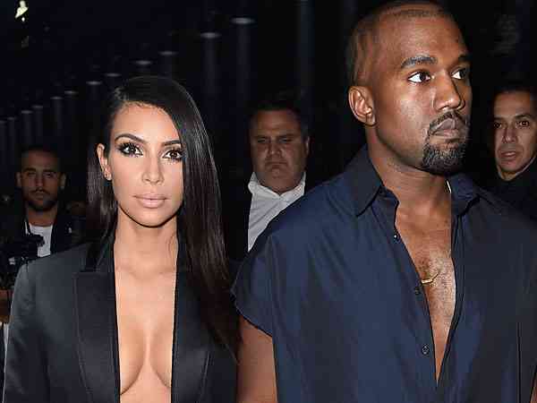 Kim Kardashian și Kanye West – huiduiţi la Săptămâna Modei de la Paris