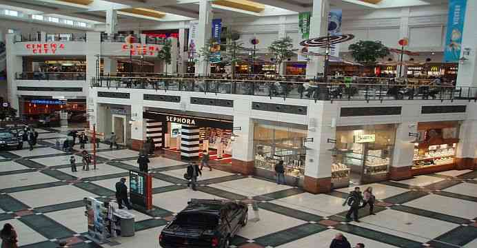 Încep lucrările la un nou mall din București