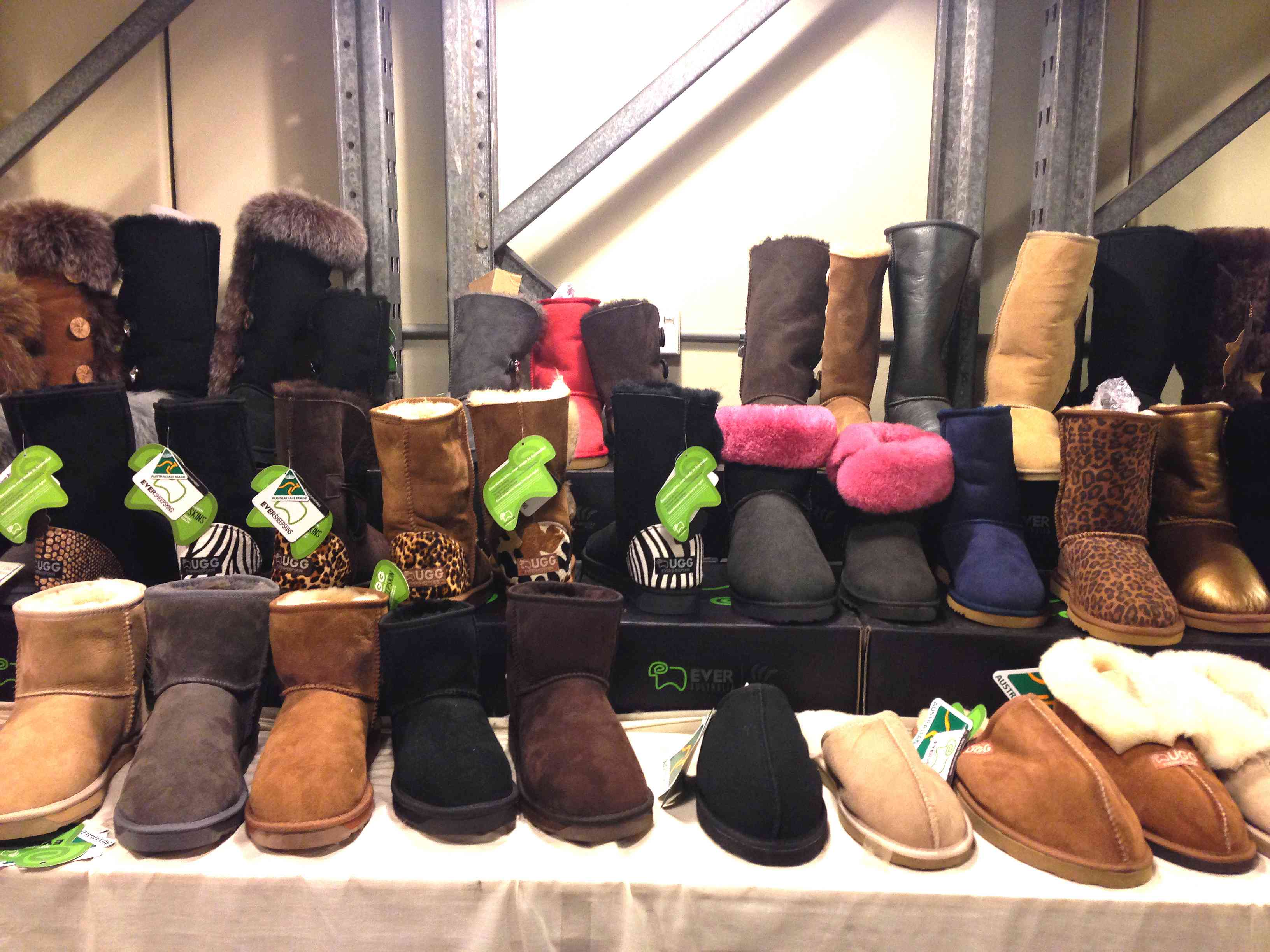 CIZME UGG: De ce CIZMELE UGG se vor purta întotdeauna