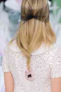 chanel couture coafura