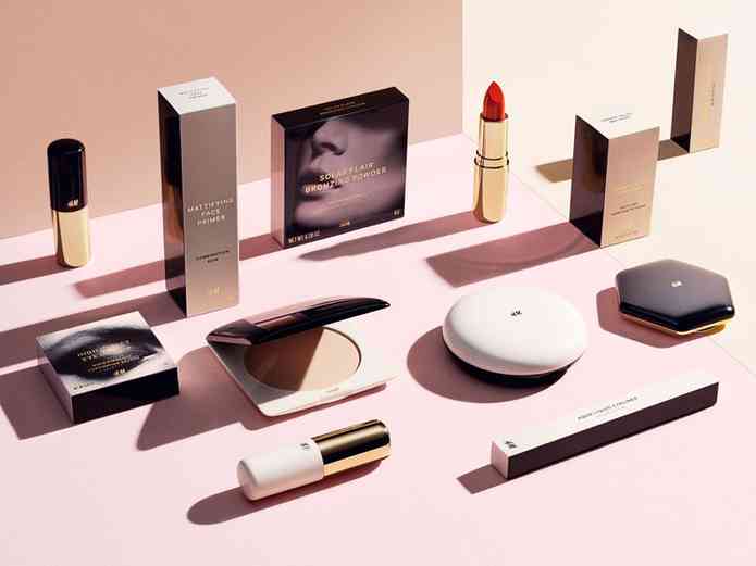 H&M lansează o gamă de produse cosmetice la prețuri accesibile