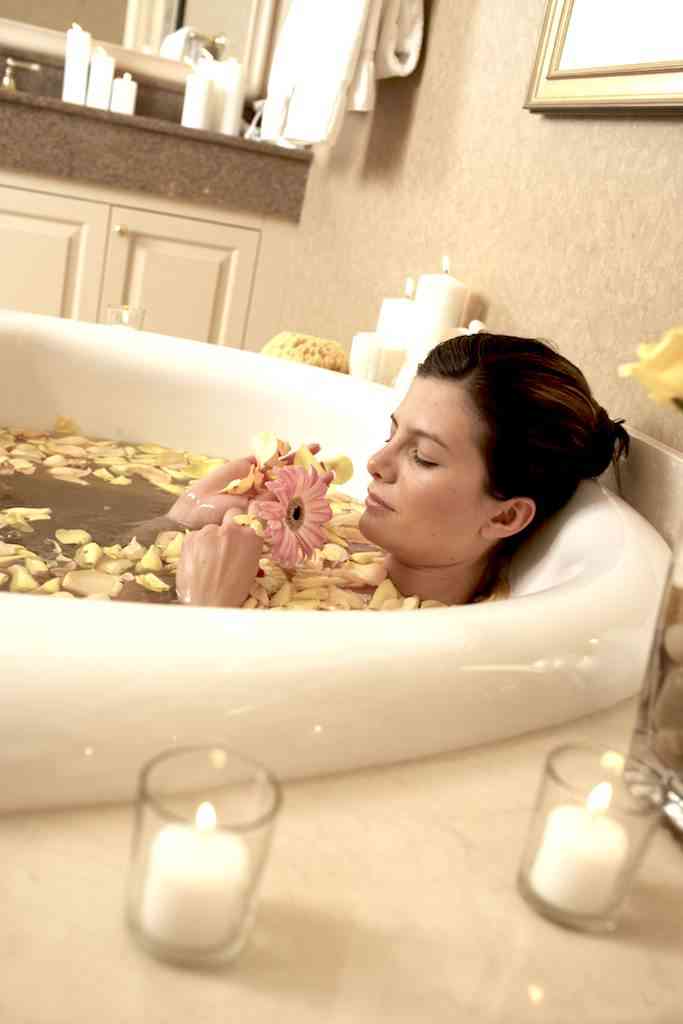 Sfaturi pentru o baie relaxantă