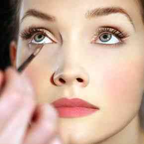 noile tendinte in materie de machiaj ale verii 2015