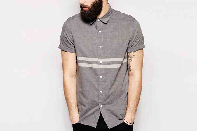 cum se poarta camasa cu maneci scurte