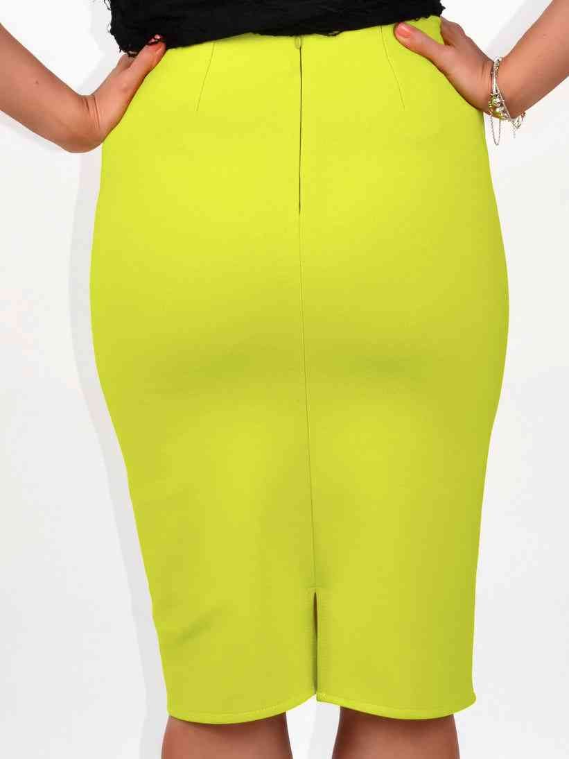 Cum să porți fusta creion vara aceasta