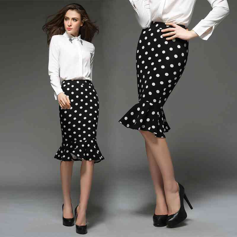 fusta creion cu pantofi cu toc