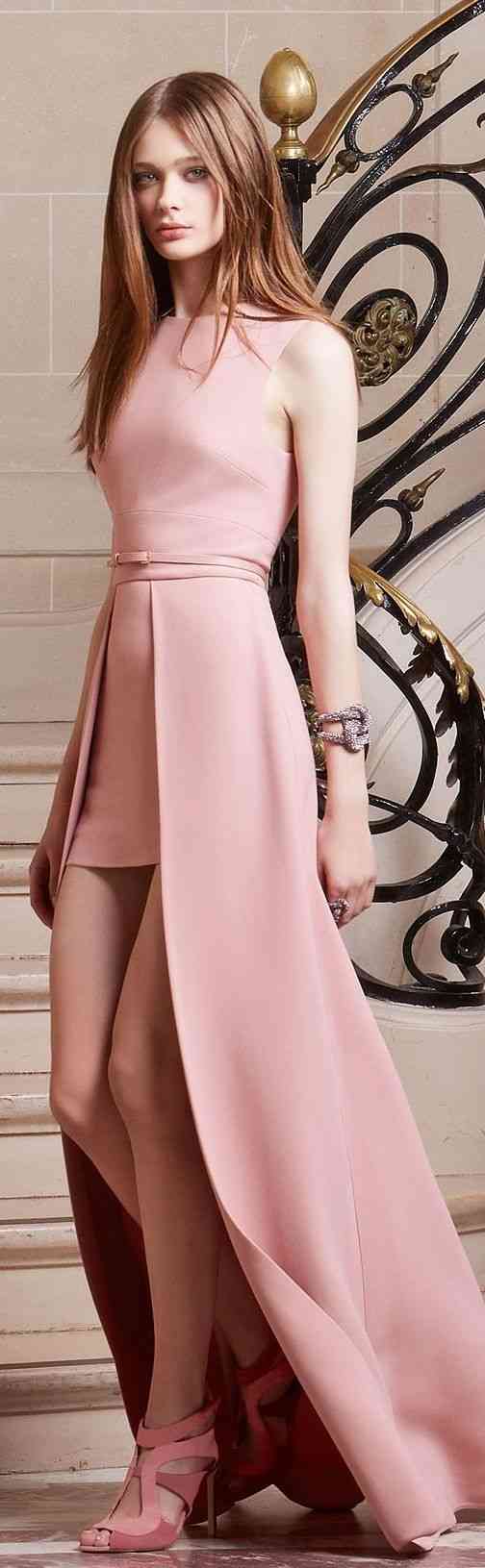 Cum să purtăm roz fara să părem imature