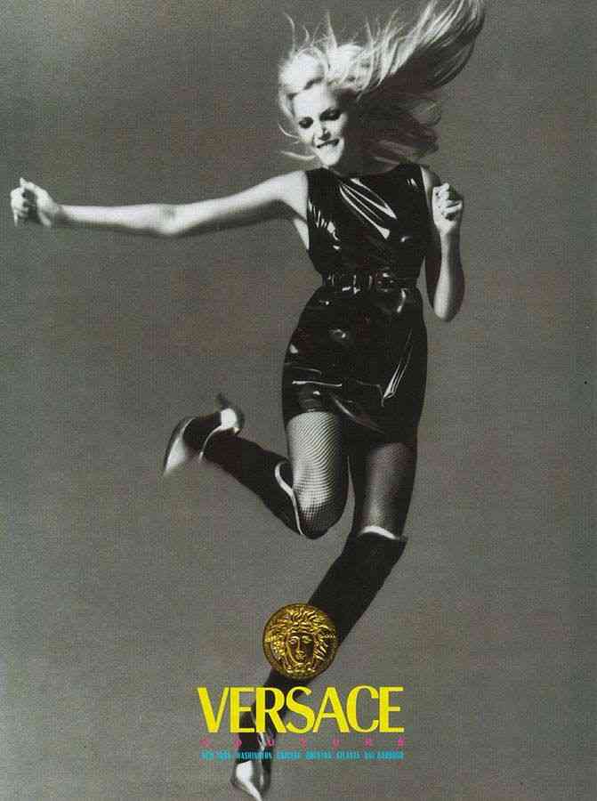 Nadia Auermann versace