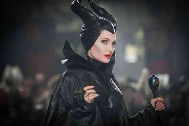 angelina-jolie-as-maleficent