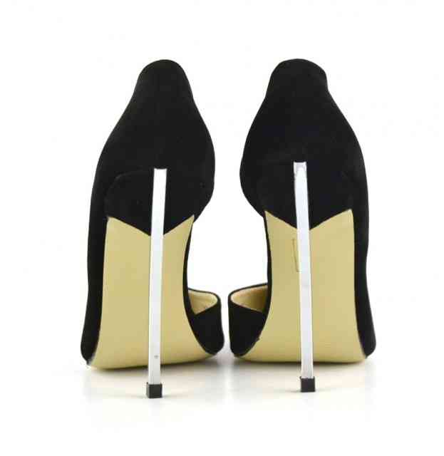 Se poartă pantofii lamă