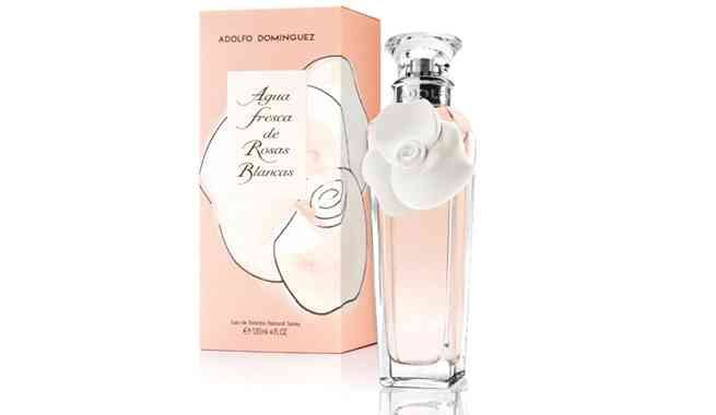 agua de rosas blancas