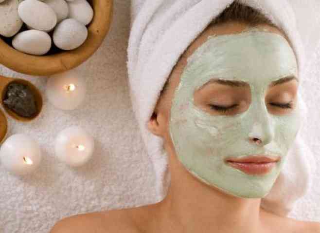 Măști faciale făcute în casă