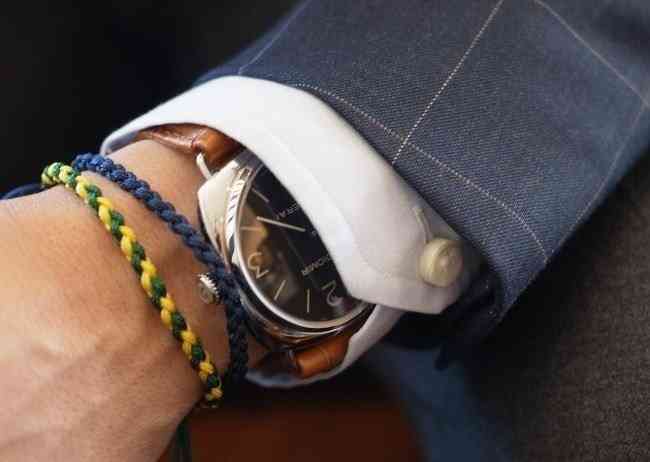 mansete camasa la vedere