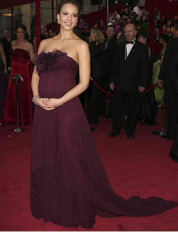 tinuta oscar jessica alba