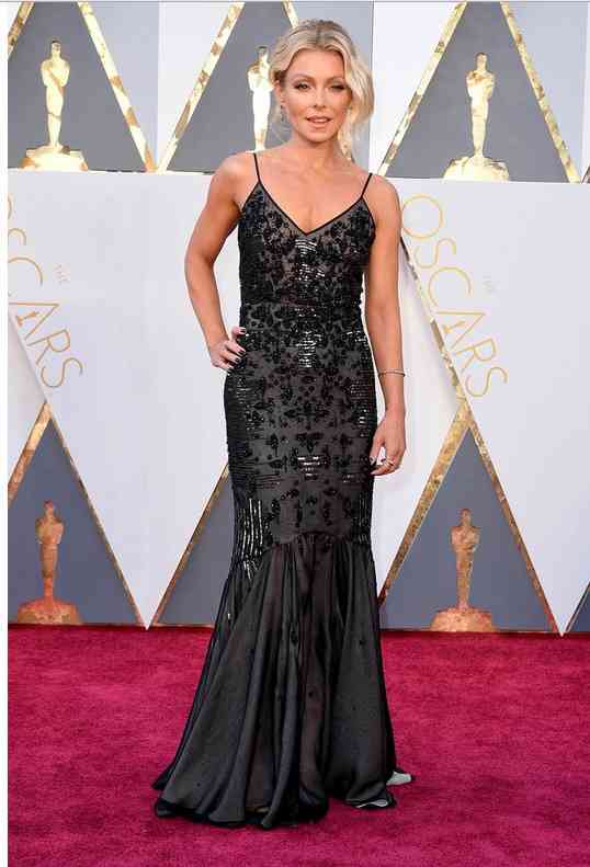 tinuta oscar kelly ripa