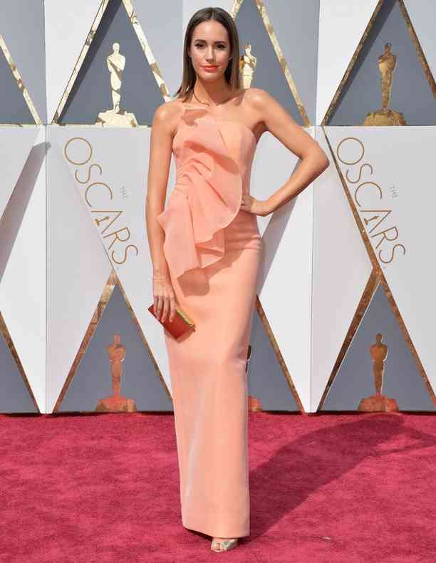 tinuta oscar louise roe