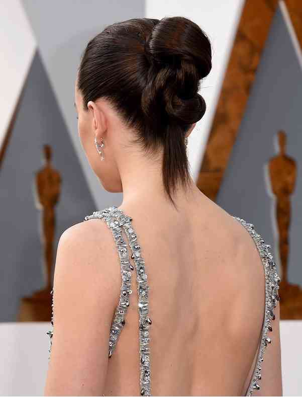 coafura oscar daisy ridley