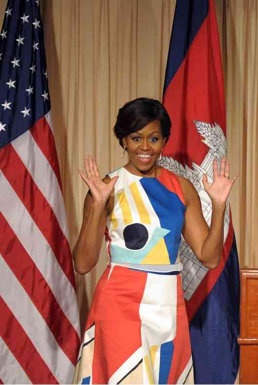 tinuta michelle obama imprimata