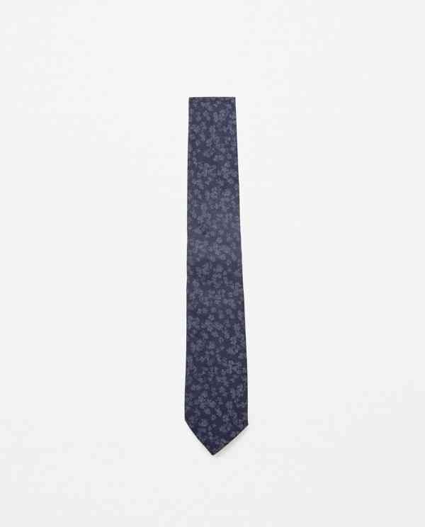 cravata imprimata zara