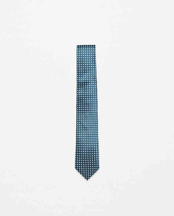 cravata verde cu buline zara