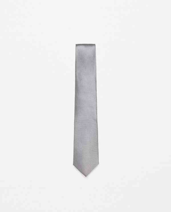 cravate argintii zara