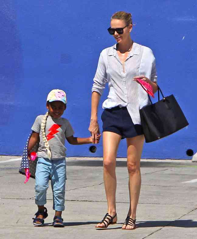 familie charlize theron