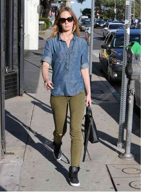 street style emily blunt