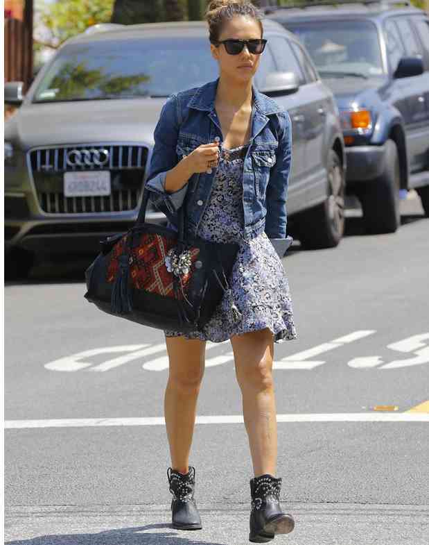tinuta inflorata jessica alba