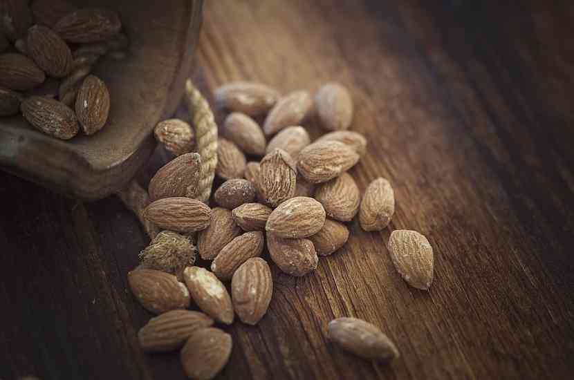 uei migdale pentru par