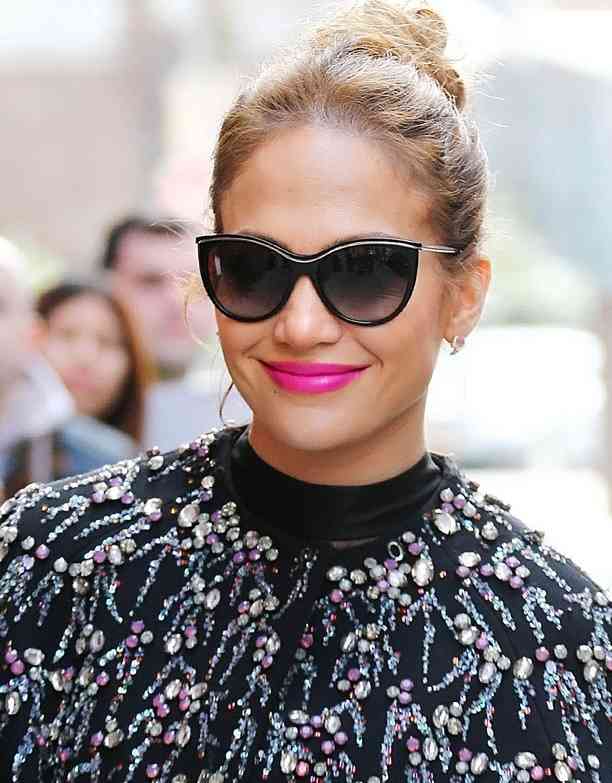Enumerate knot flap Celebrități cu ochelari de soare - Fashion365