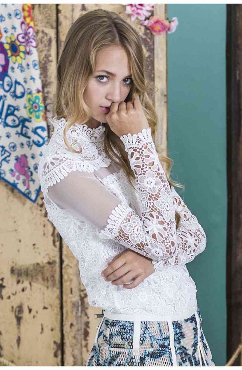 În aceasta vara se poartă bluze boho