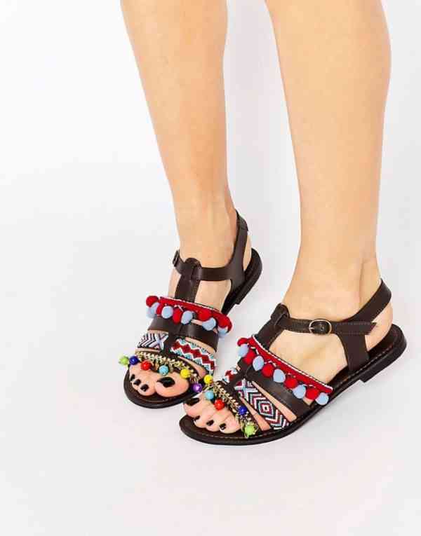 sandale pompoane asos