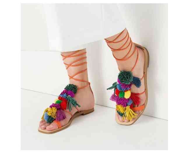 sandale pompoane zara