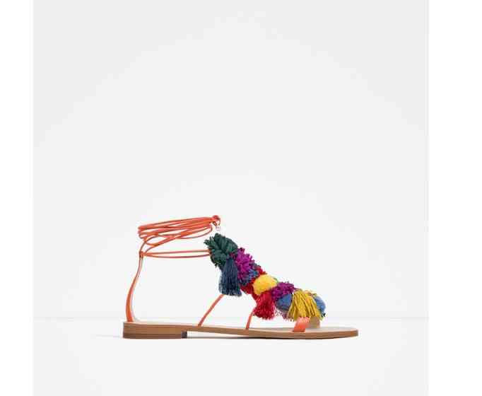 sandale portocalii pompoane zara