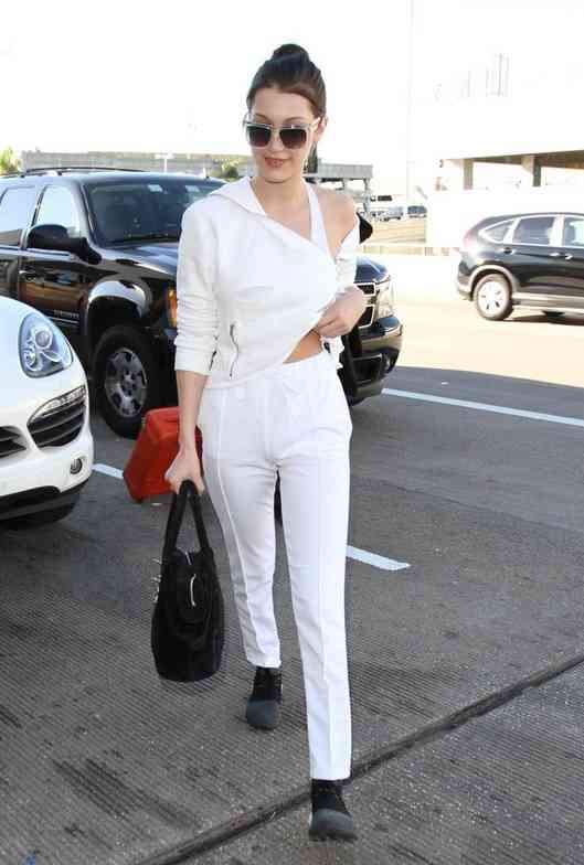 tinuta aeroport bella hadid
