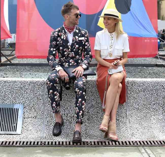 costum barbati inflorat