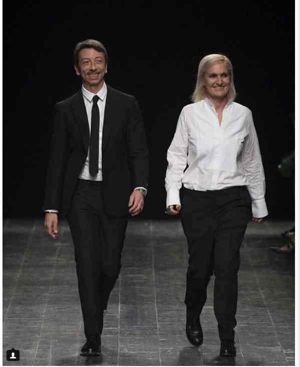 maria grazia chiuri tinuta office