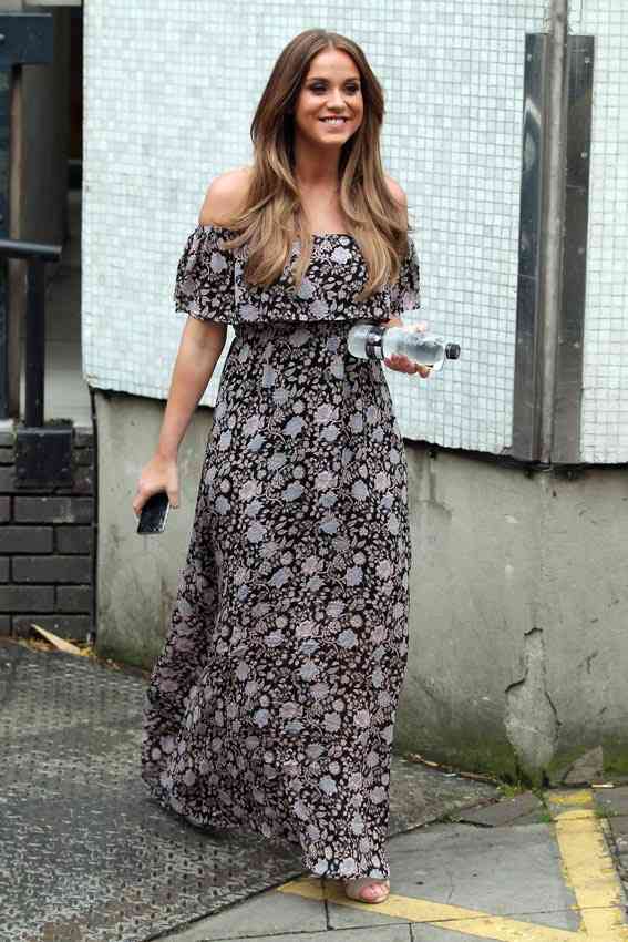 vicky pattison rochie decolteu bardot