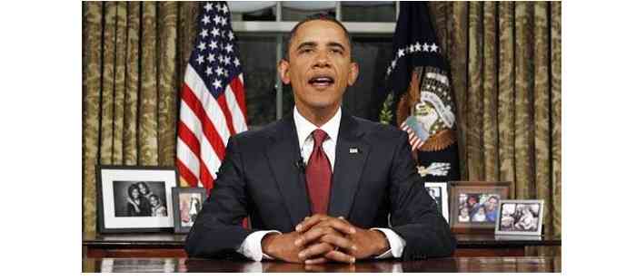 cravata rosie+costum inchis