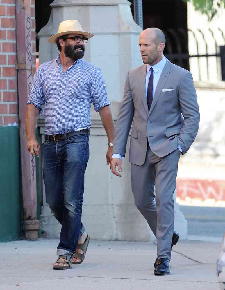 jason_statham costum gri