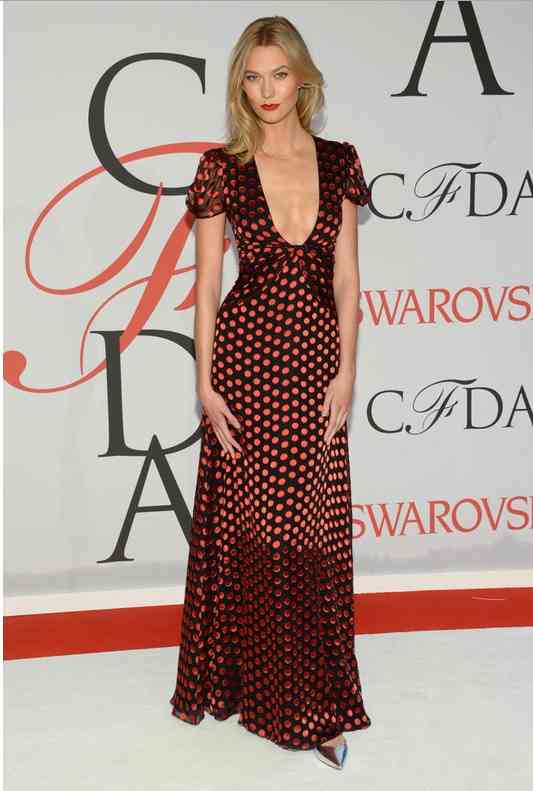 karlie kloss rochie buline