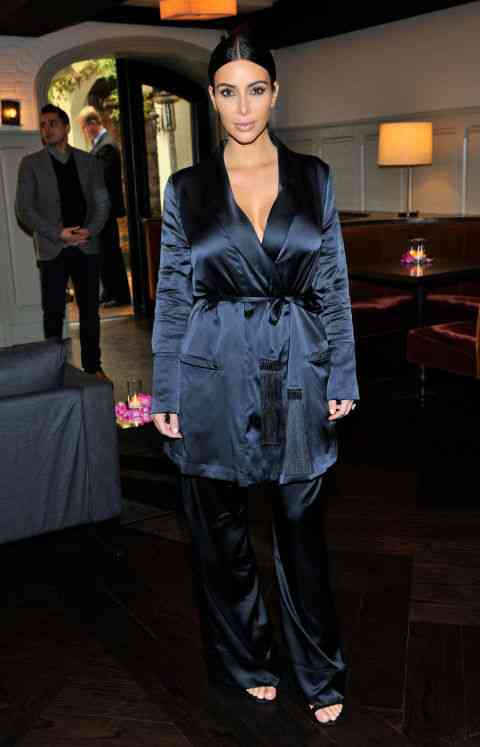 kim-kardashian pijama