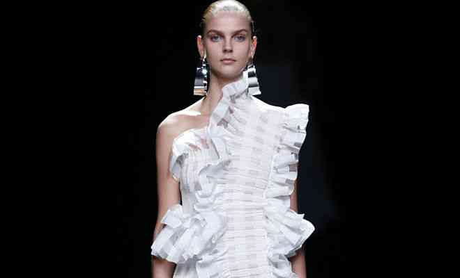 Madrid Fashion Week: minimalismul cromatic al lui Juan Vidal
